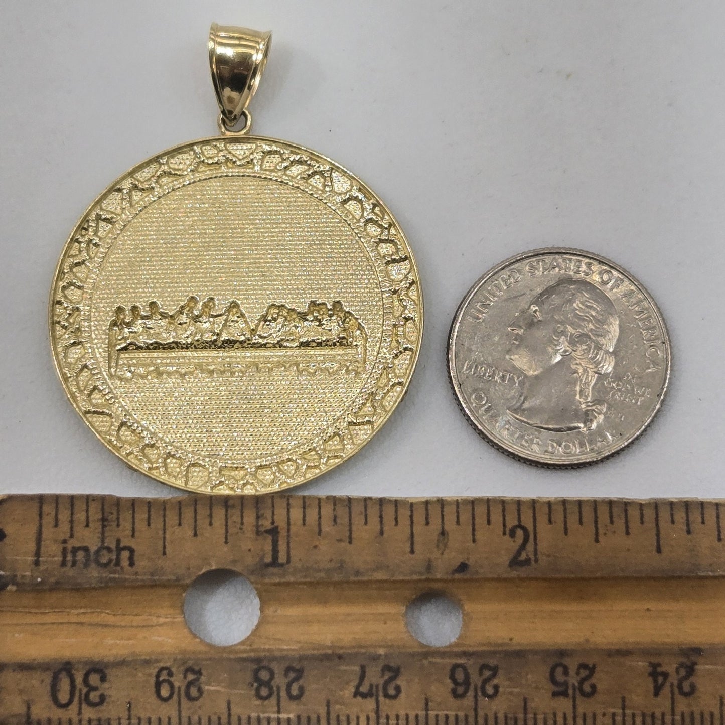 10k Yellow Gold Round Last supper Pendant charm