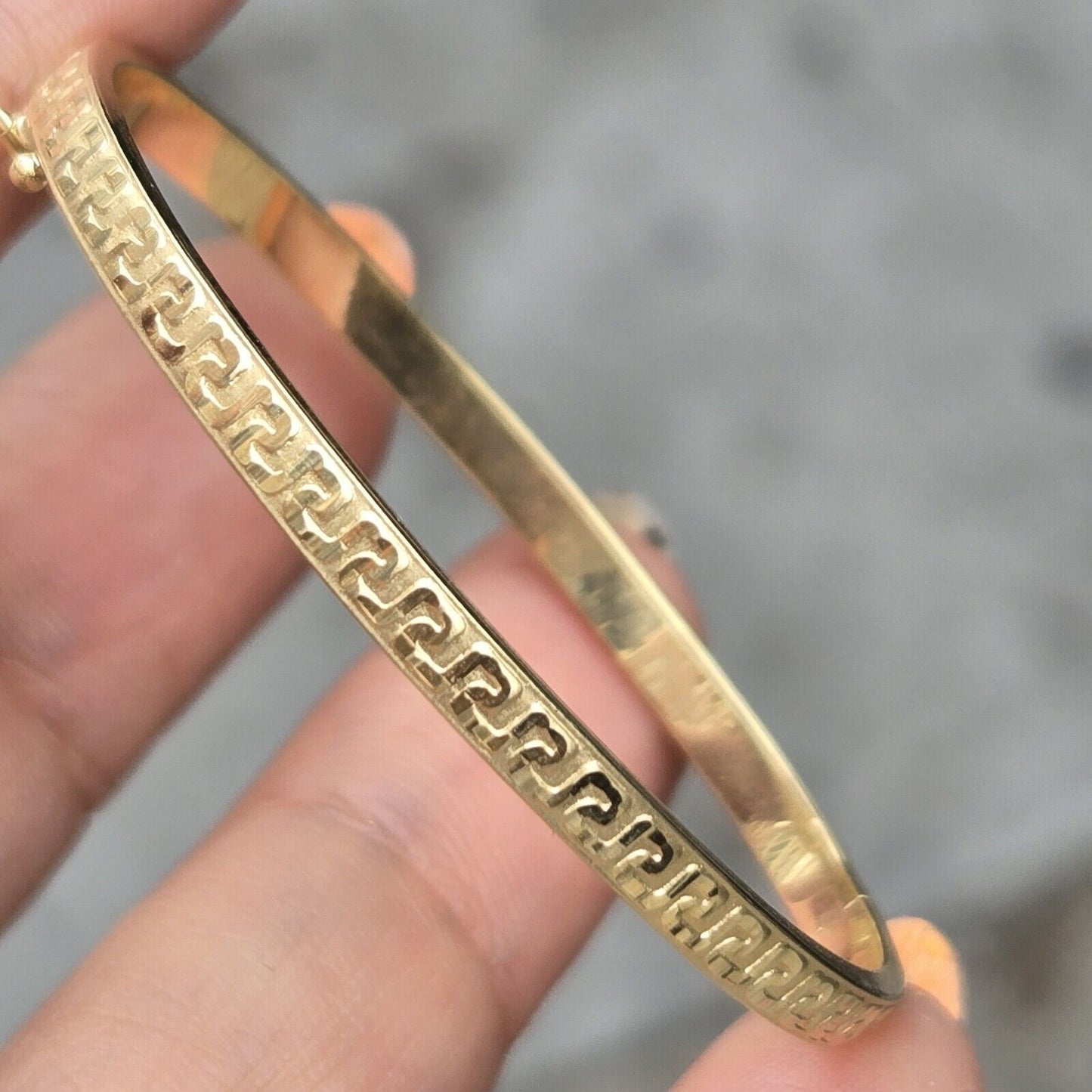 5804445