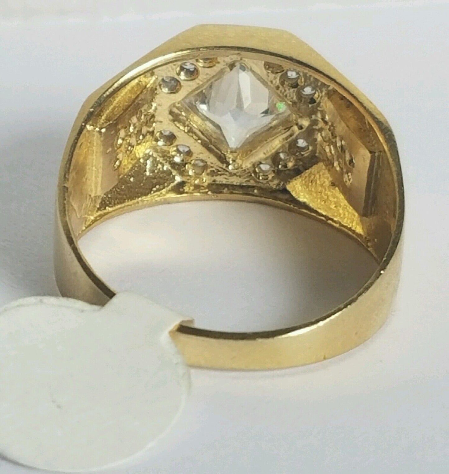5804593