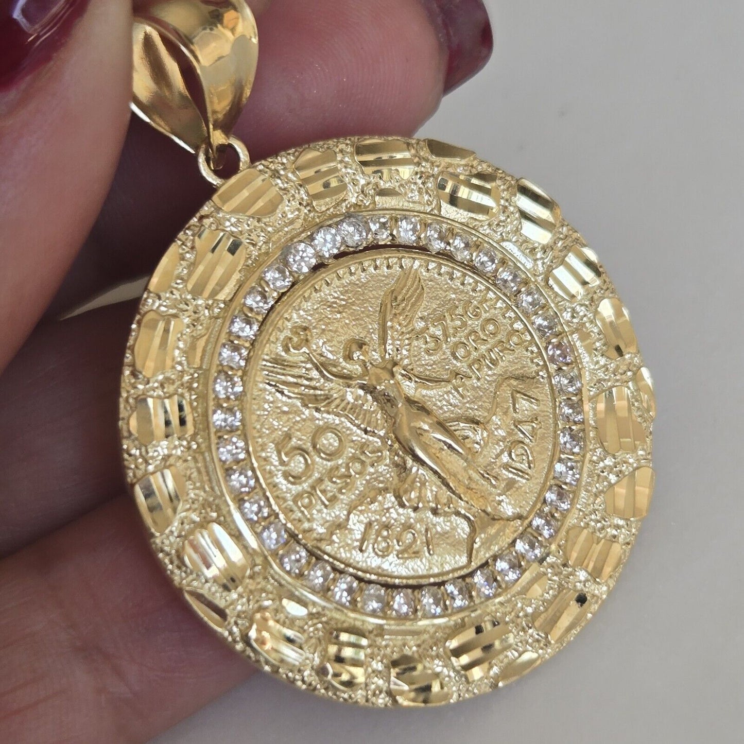 5804772