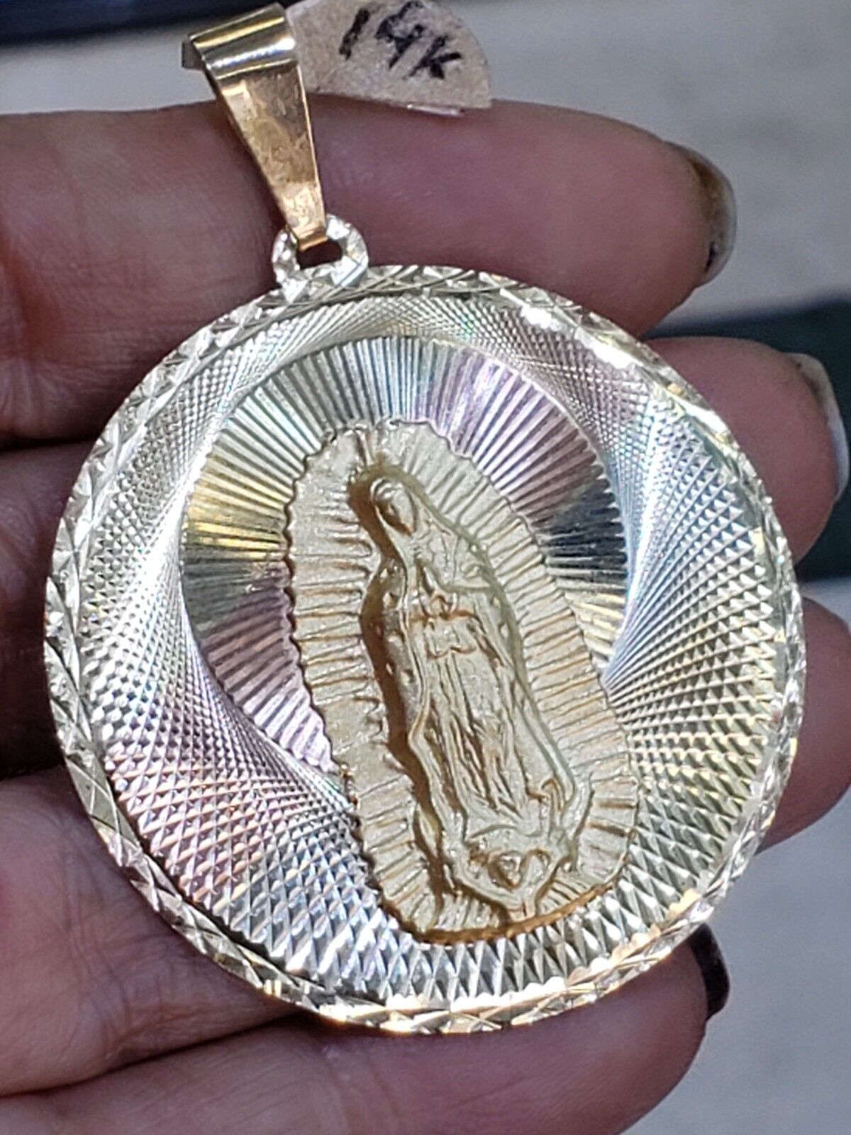 5804469