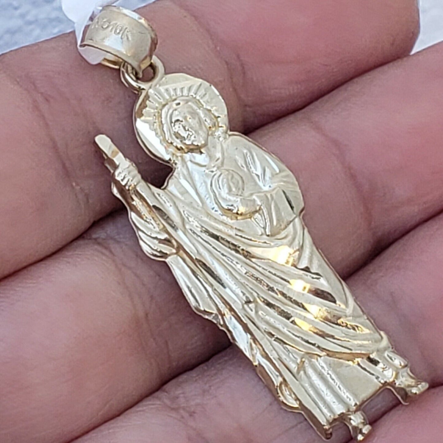 5804108