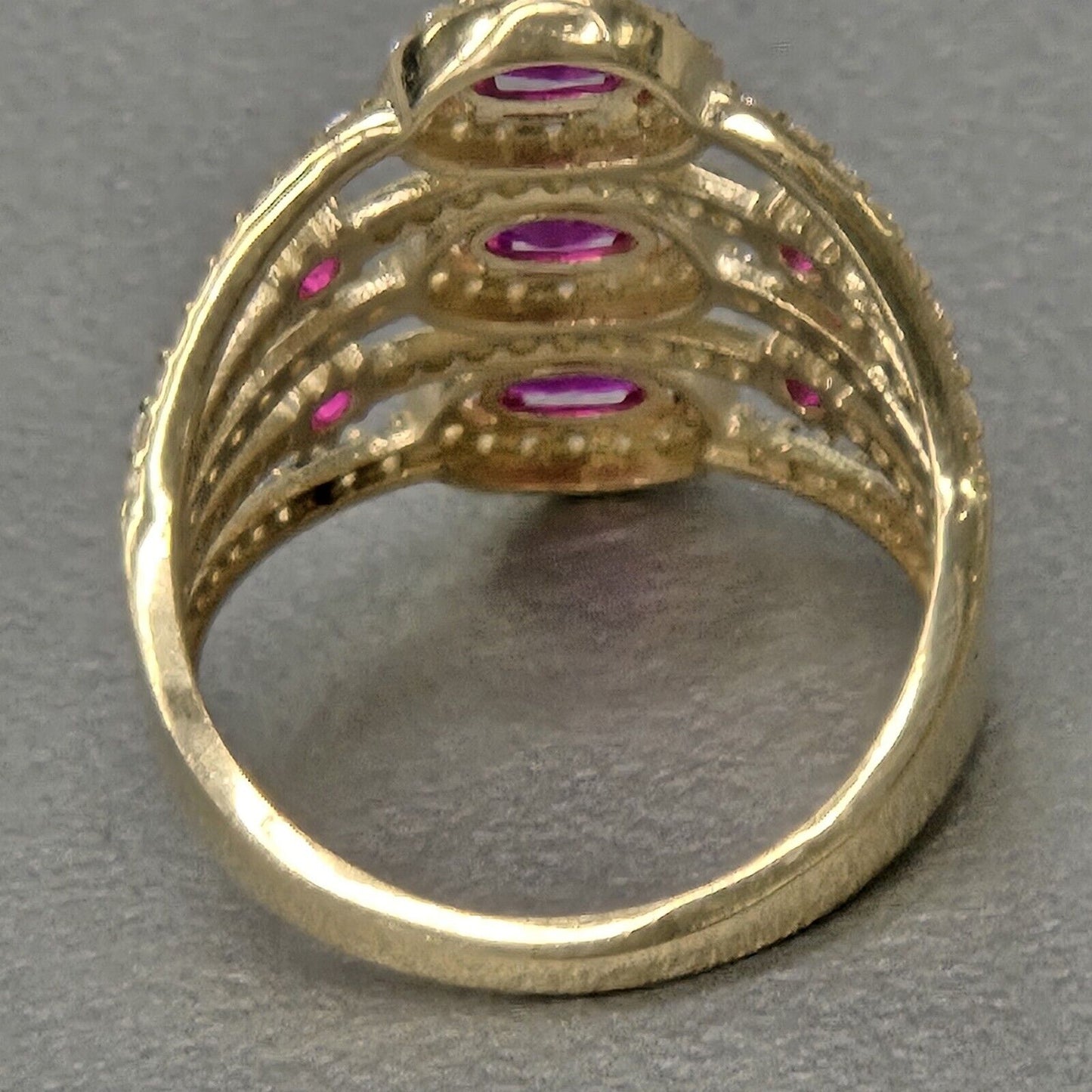 5803658