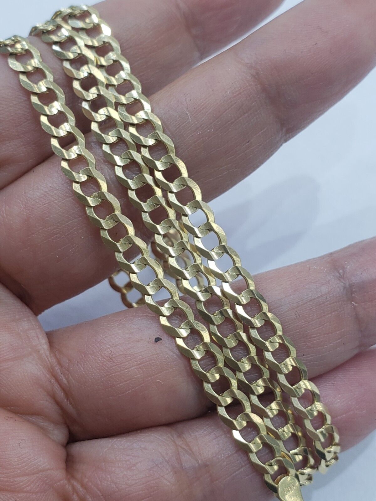 5803433