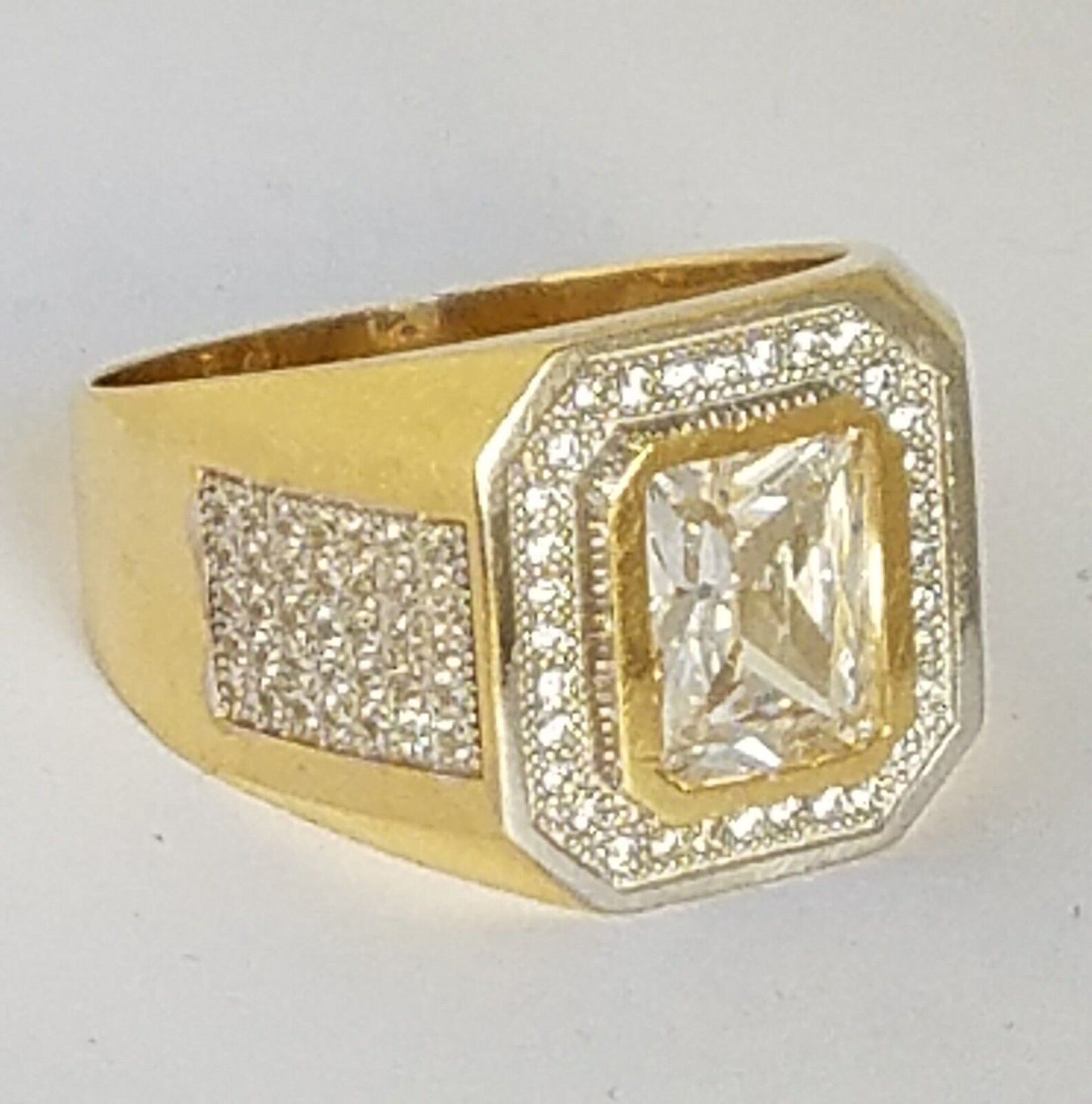 5804523