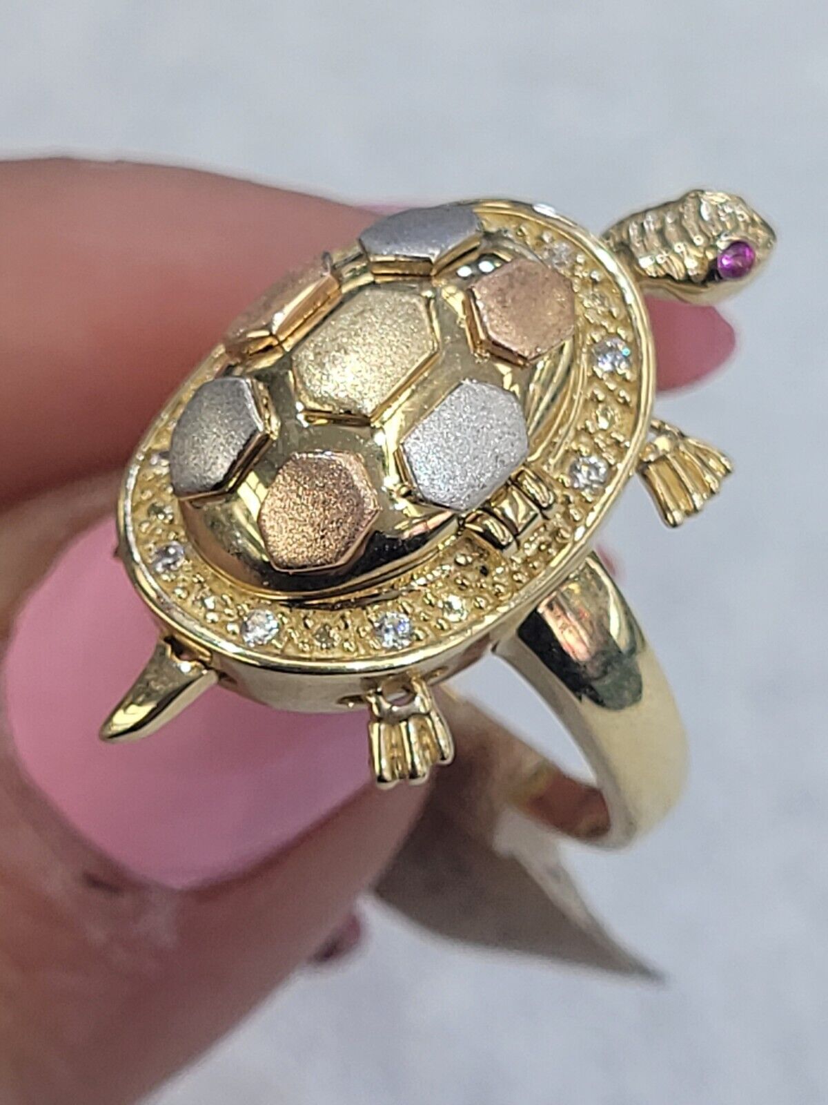 5804470