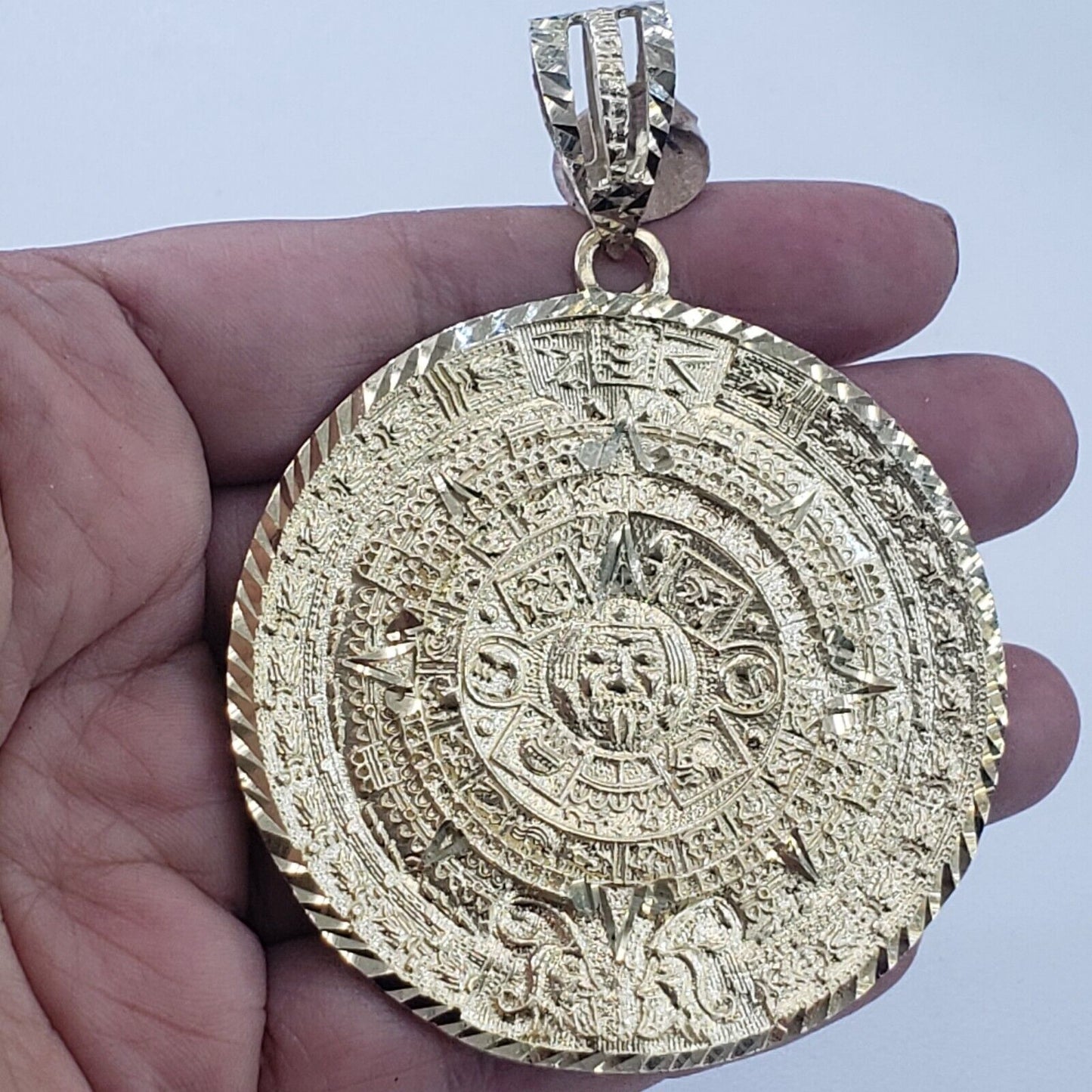 5803370