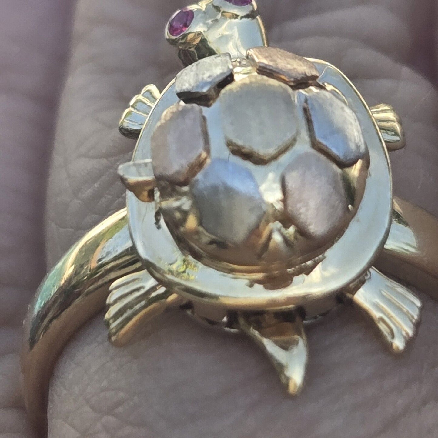 5803887