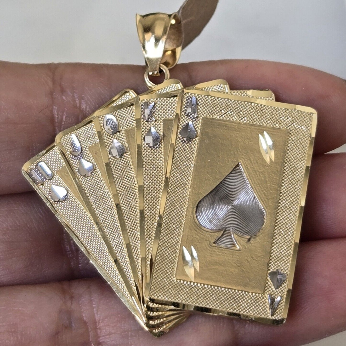 5804664