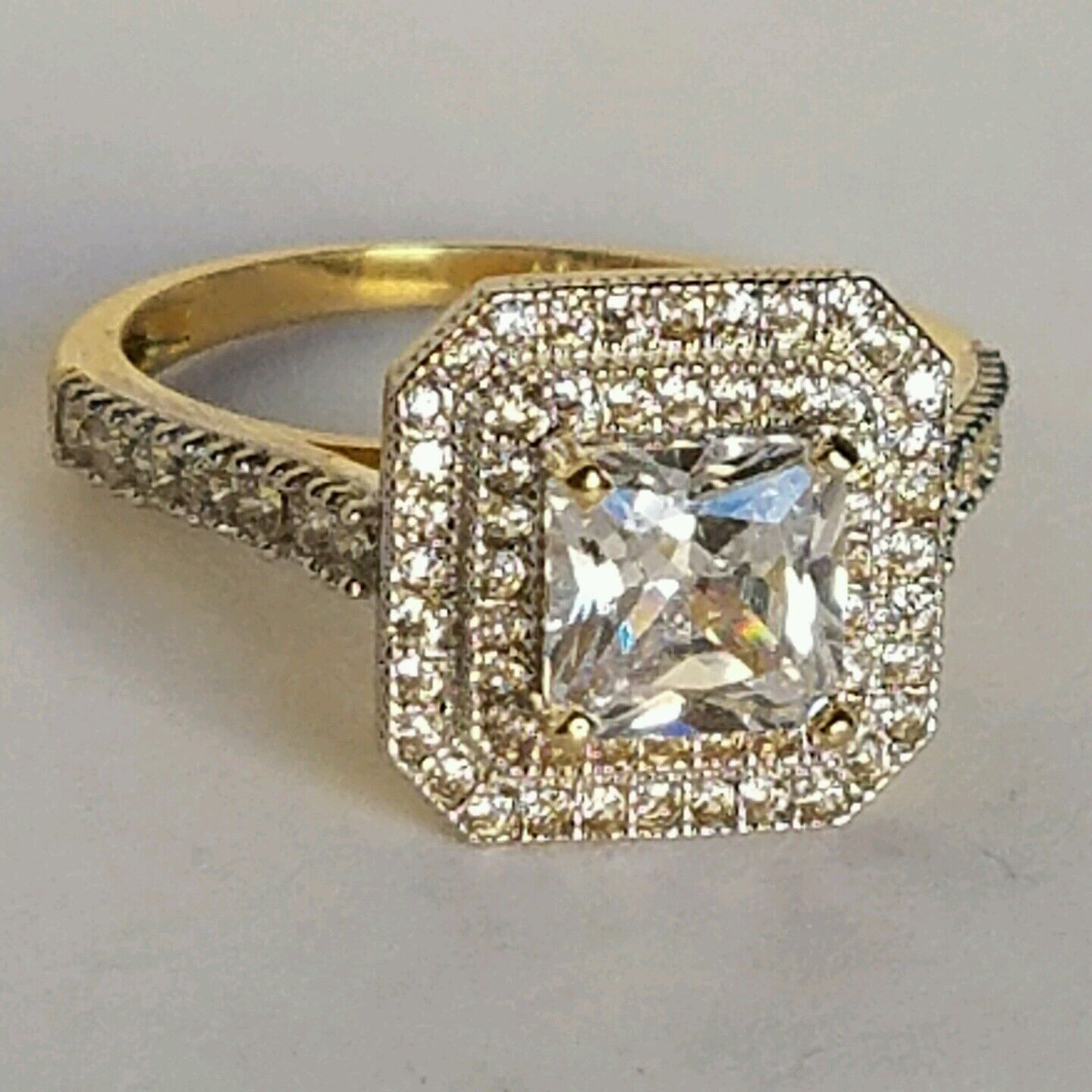 5803891