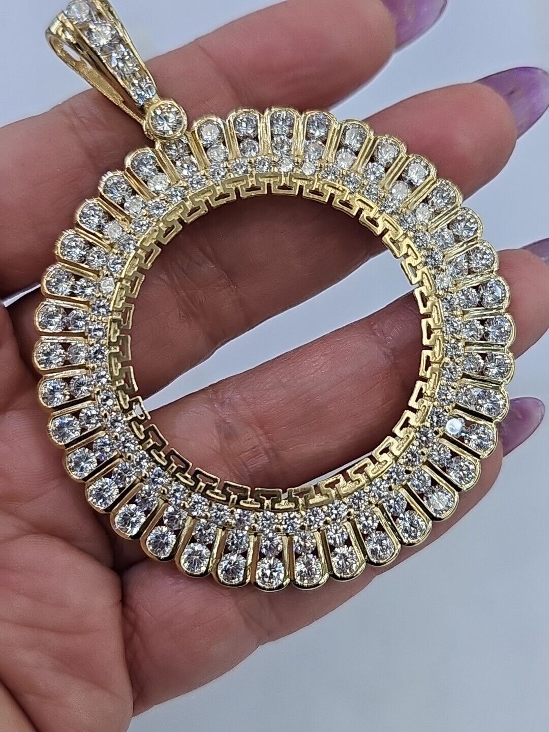 5803884