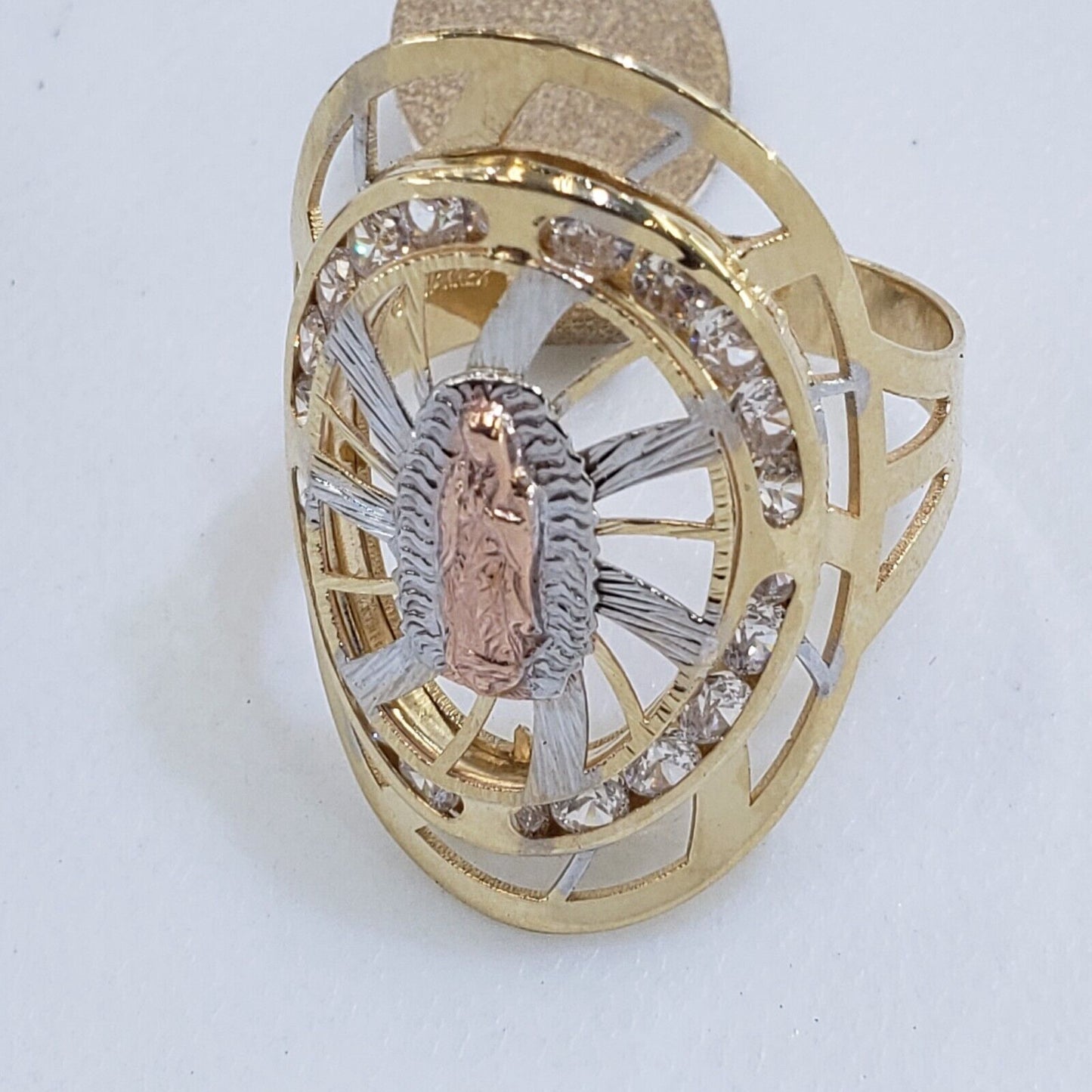 5804251