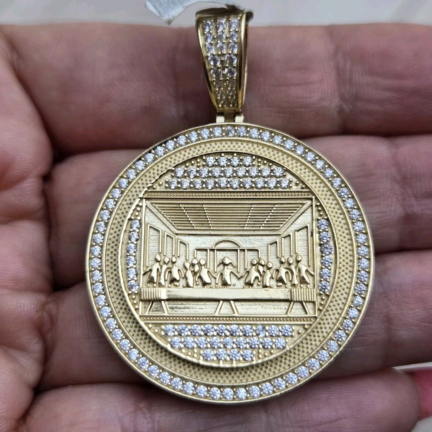 5803895