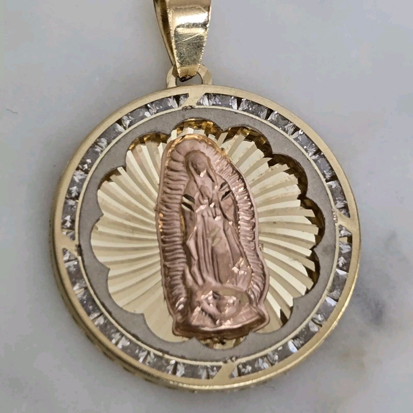 5803827