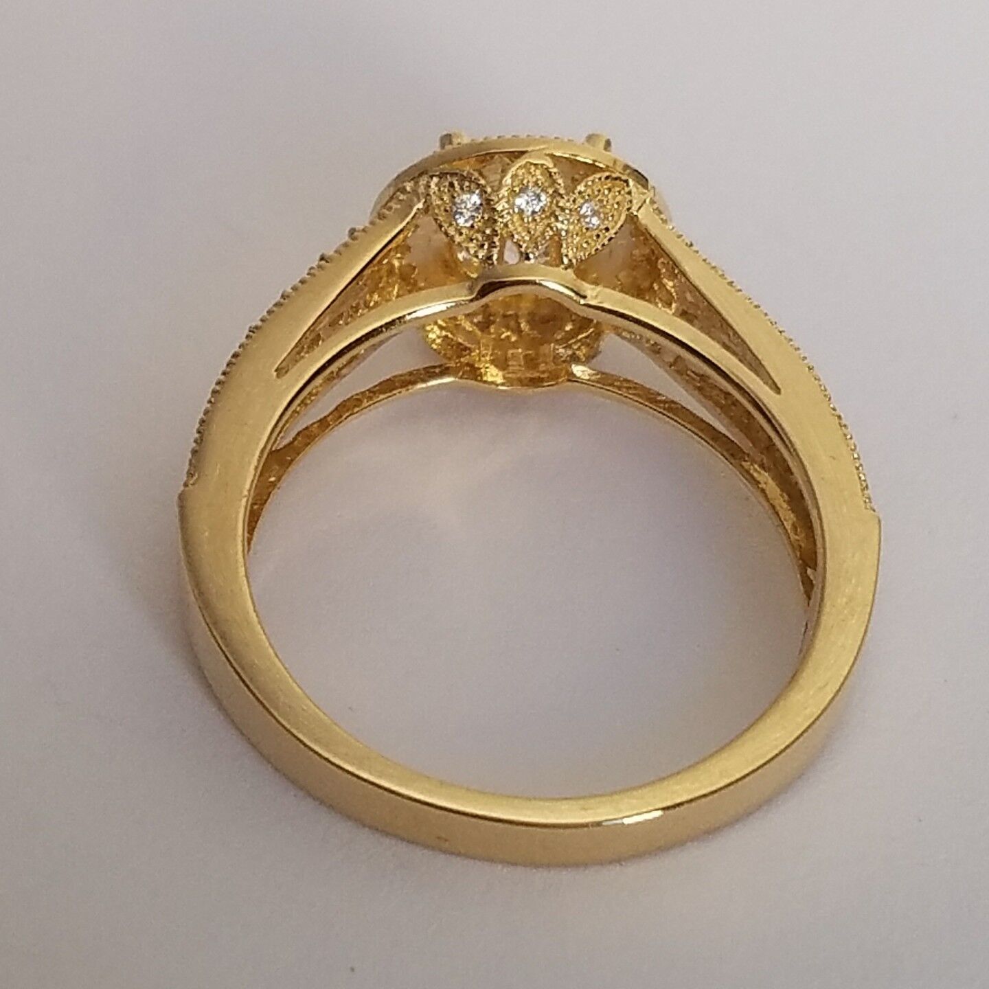 5804527