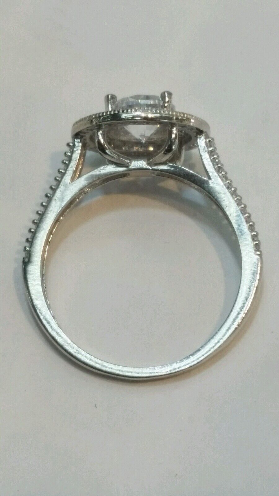 5804611