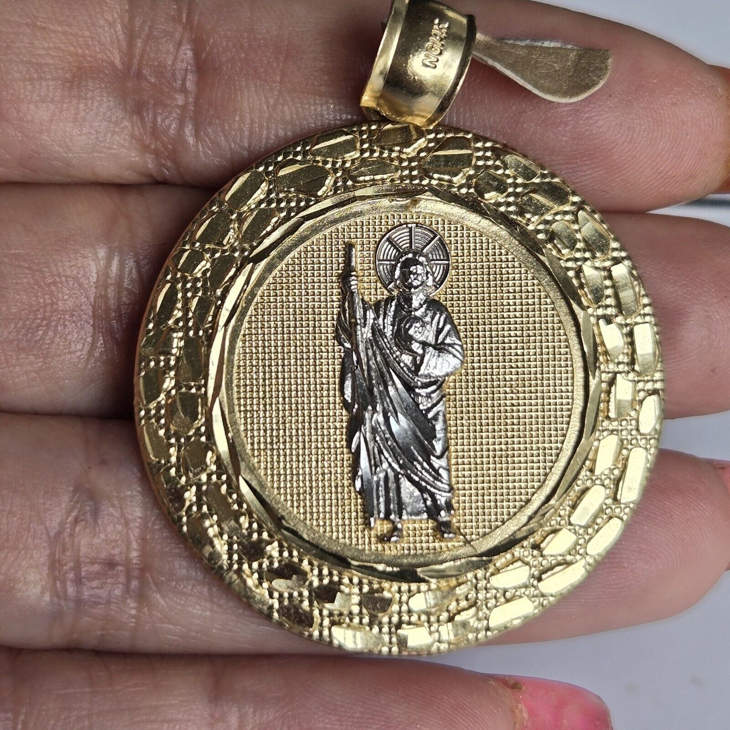 5803896