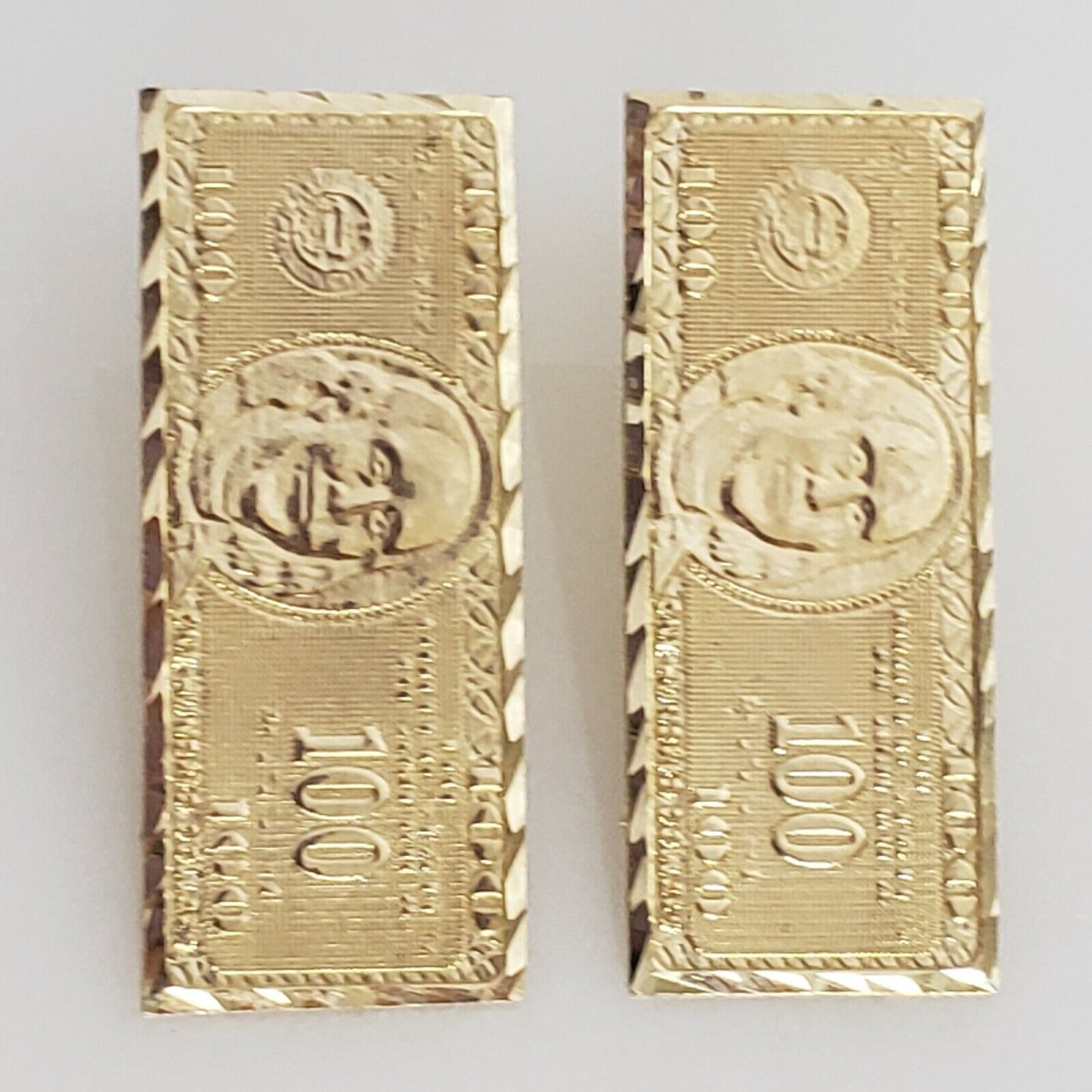 5803913