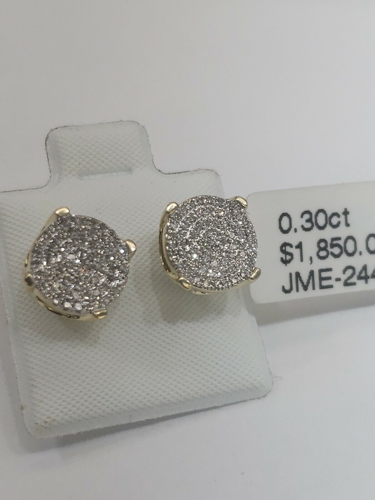 5803739