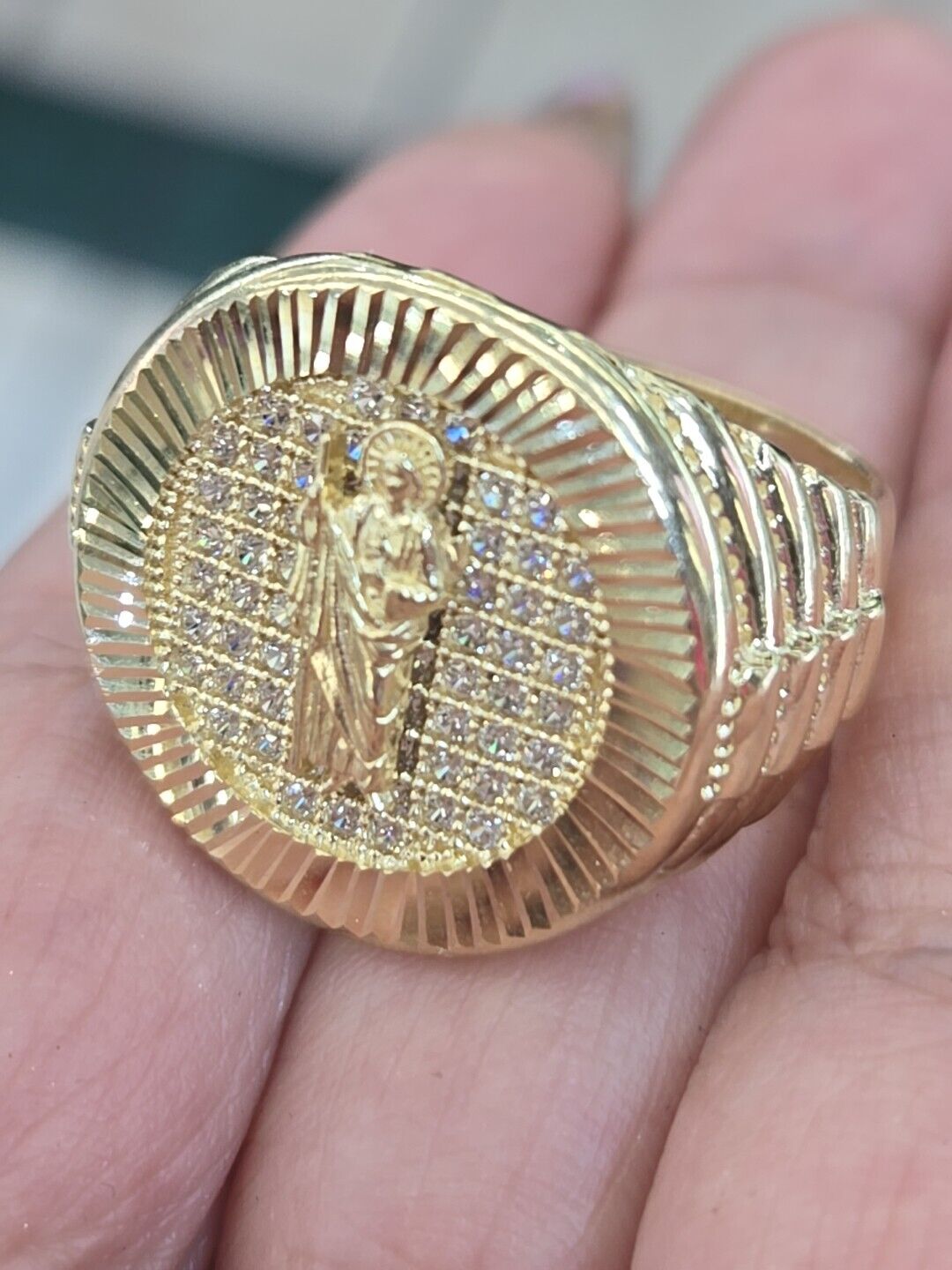 5804031