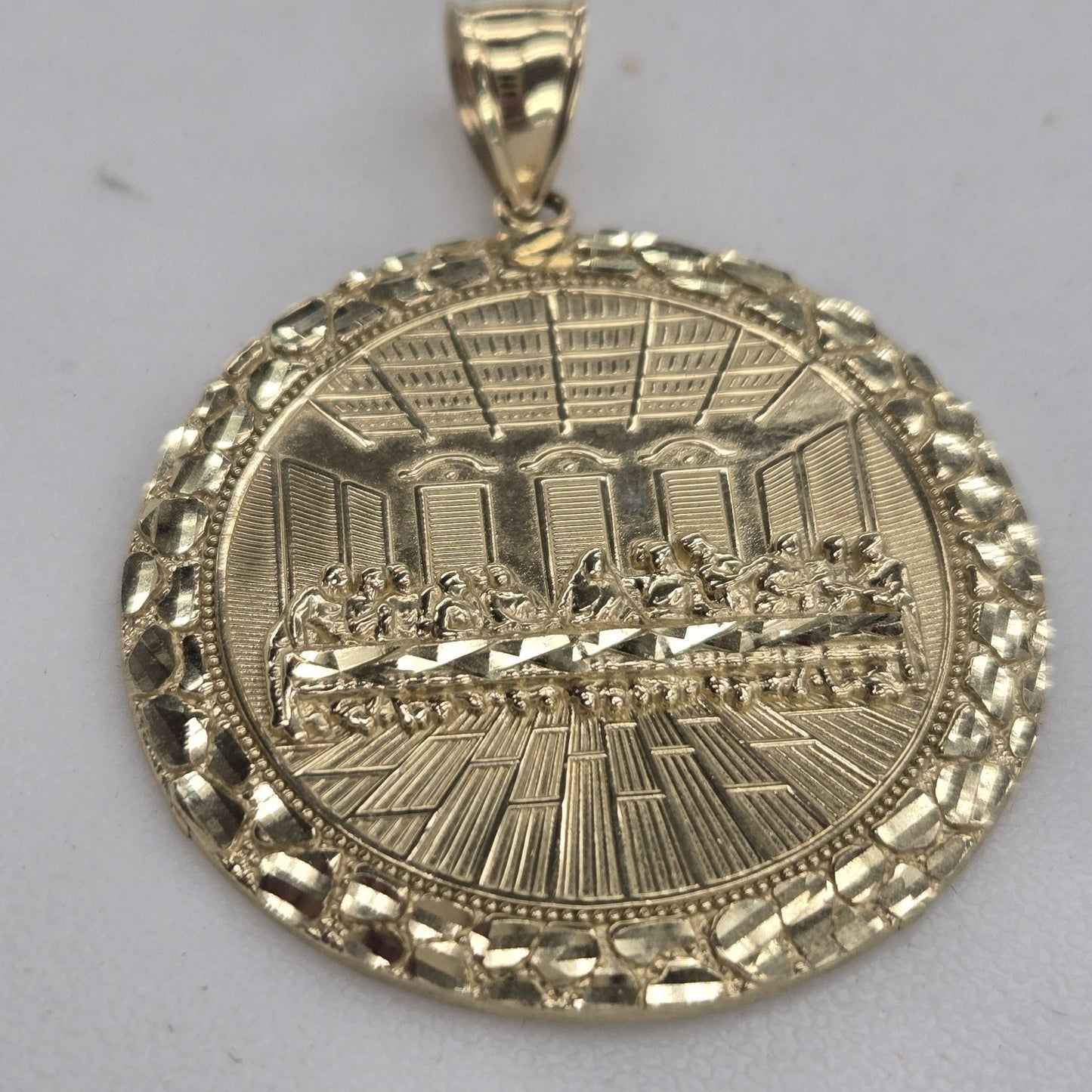 10k Yellow Gold Round Last supper Pendant charm