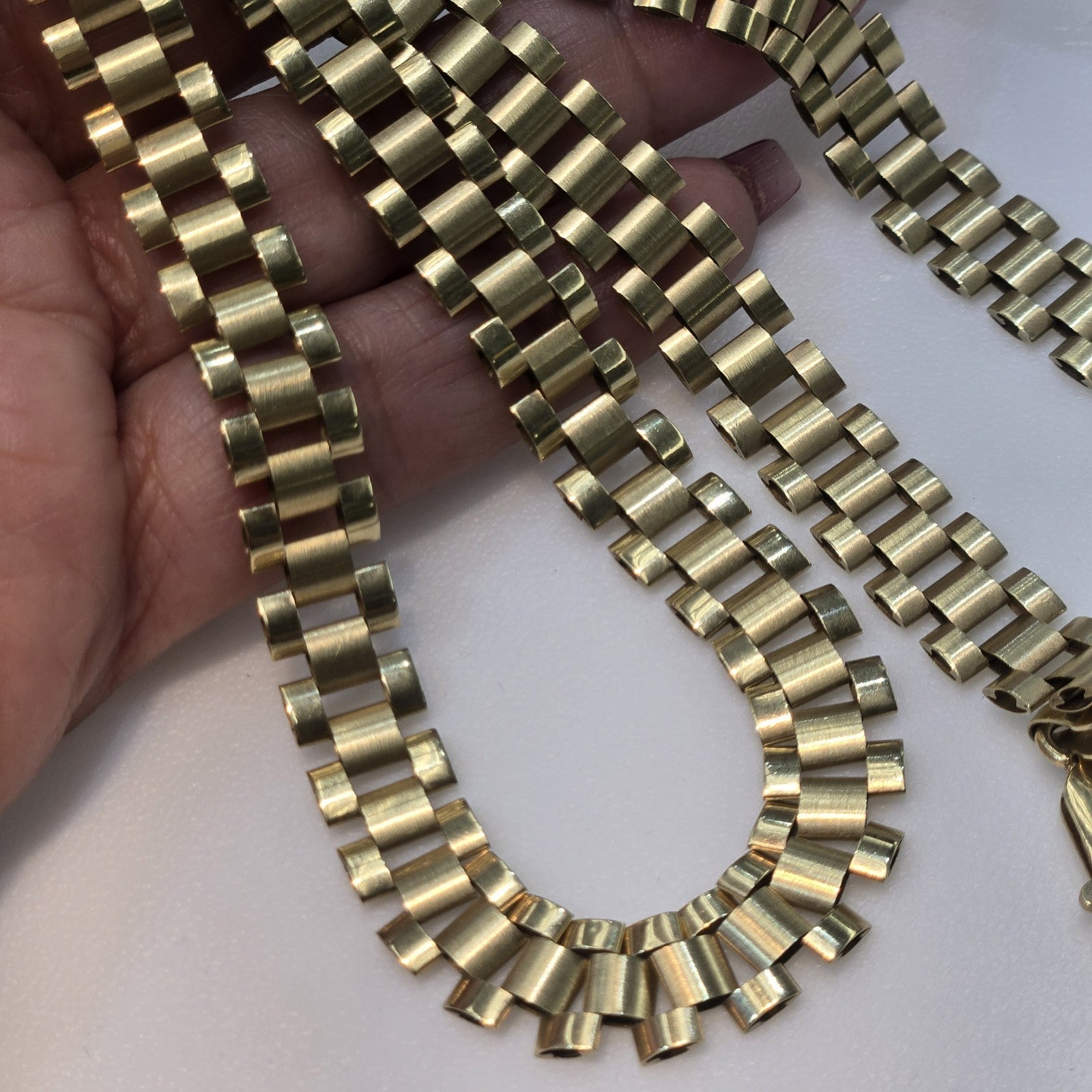 Big 10k yellow gold Presidential chain 10 mm wide 22 inches long – Love ...
