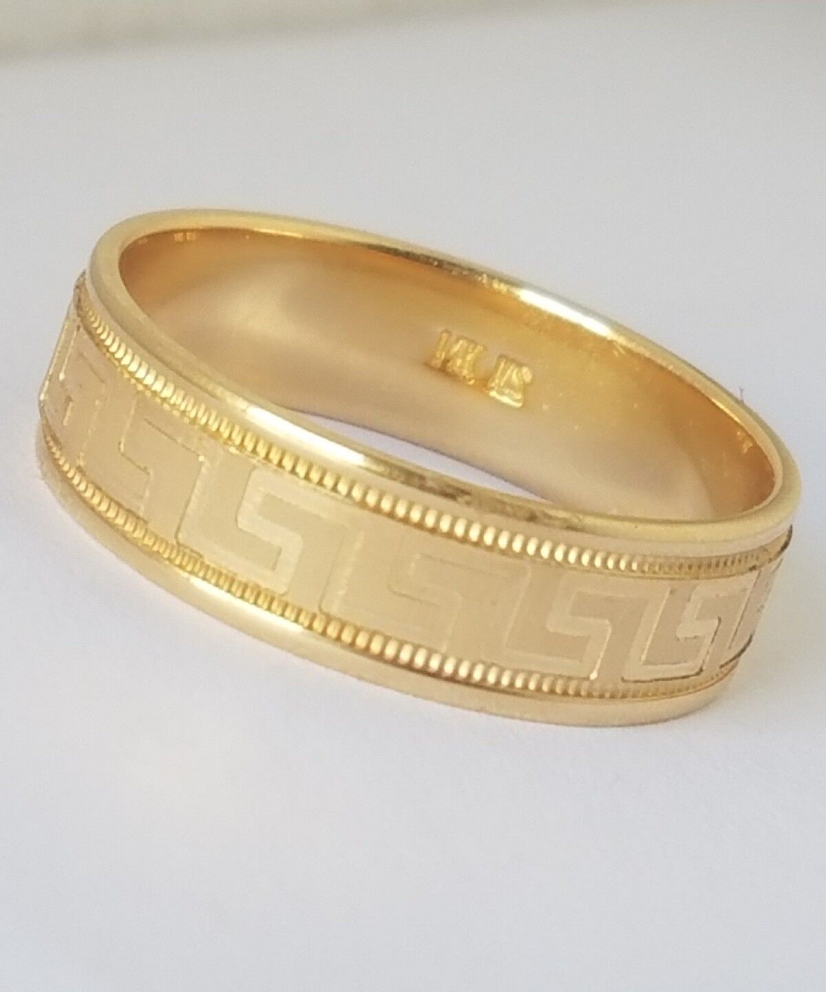 5803663