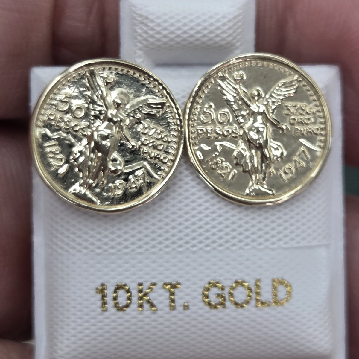 8956258