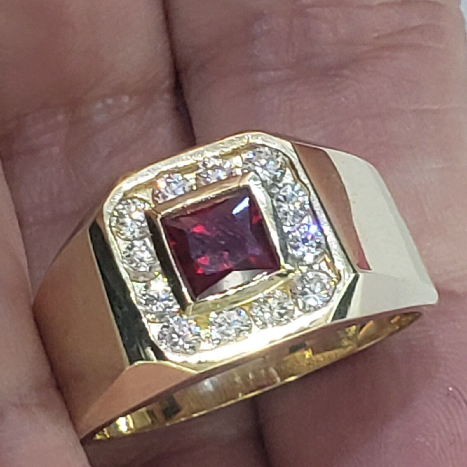 5804625