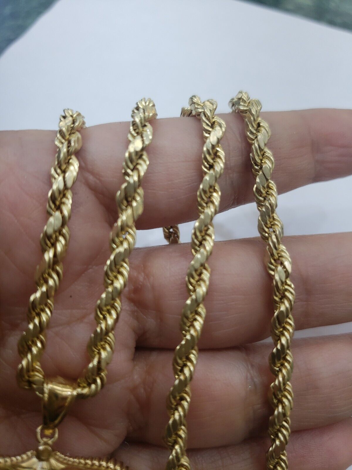 5804275