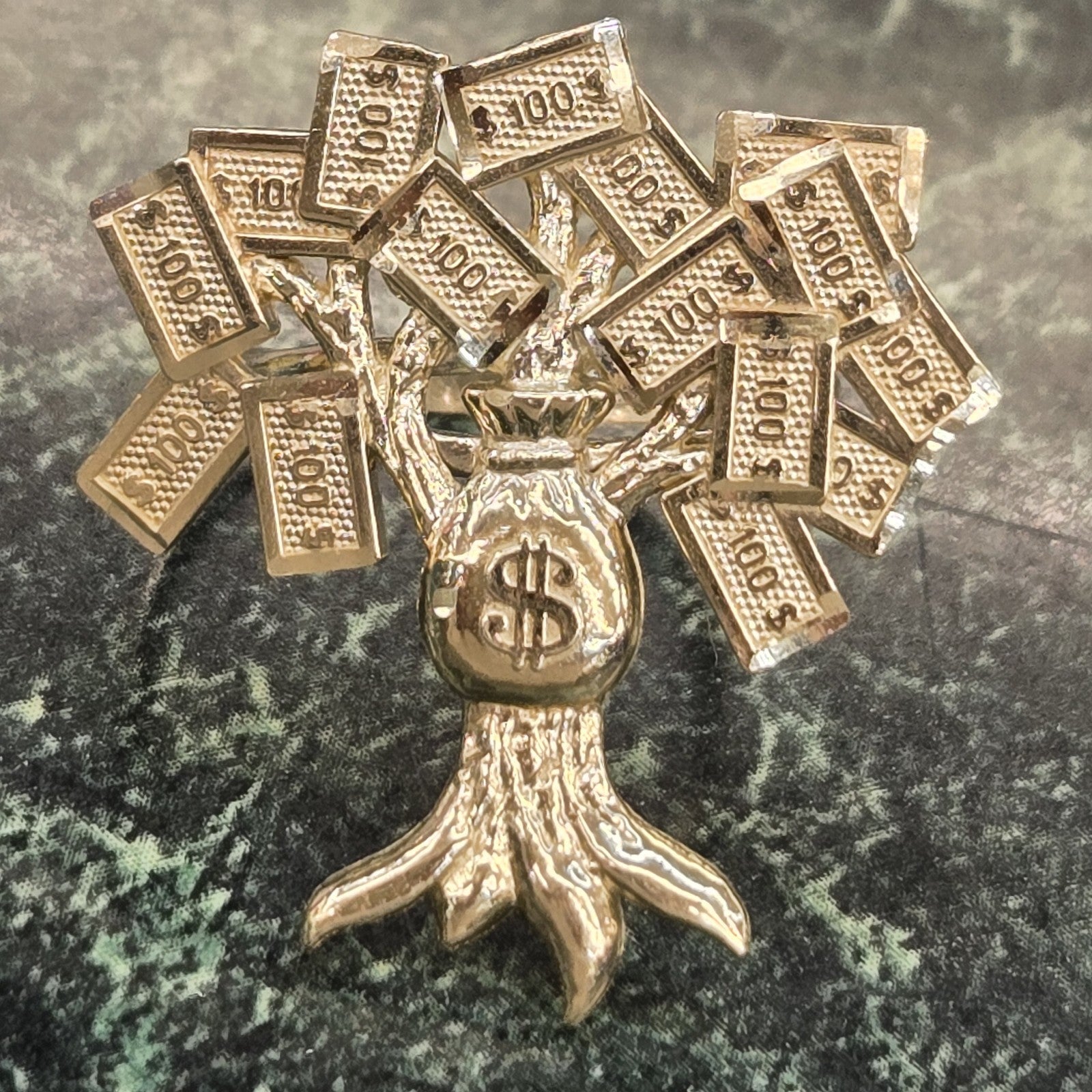 8095122