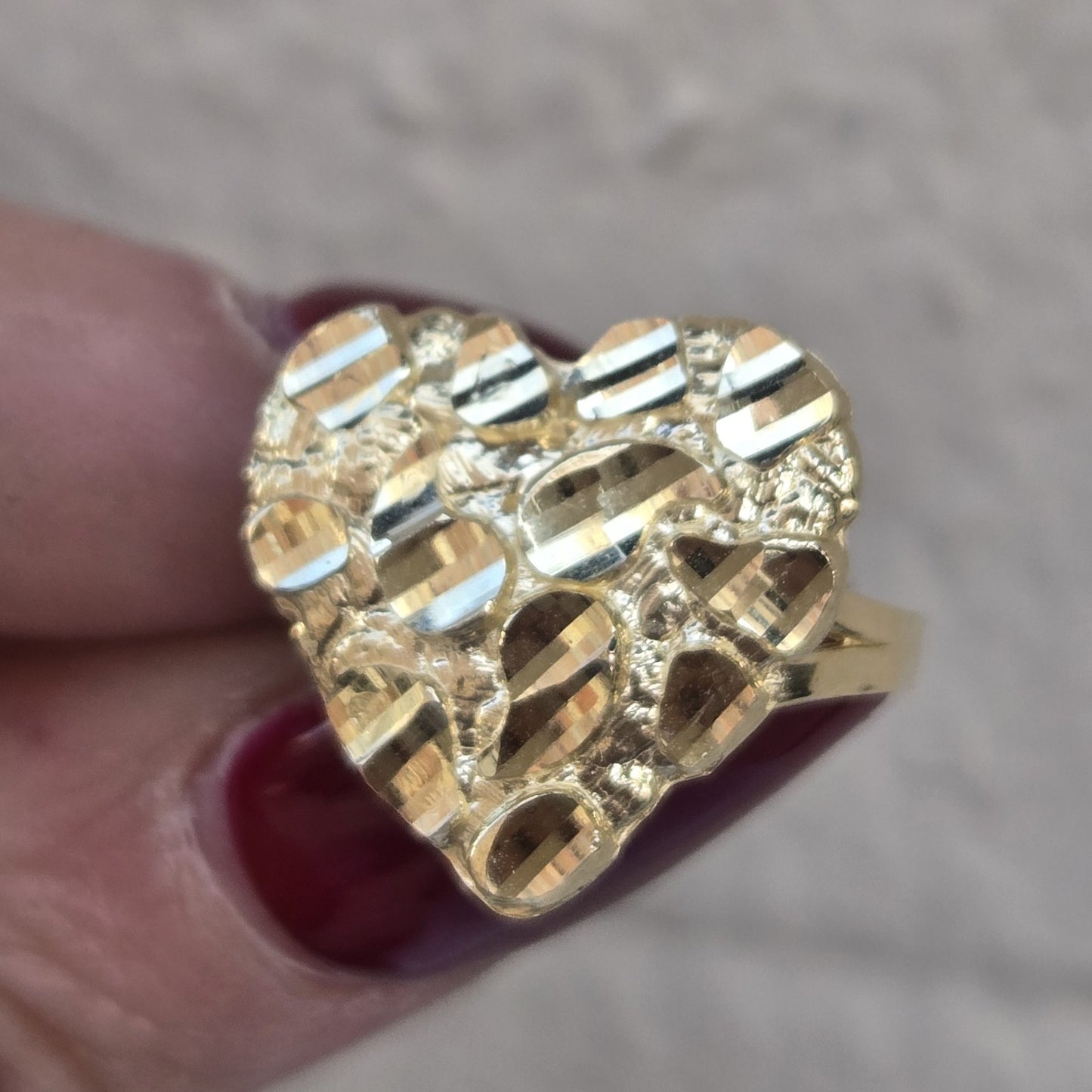 6570360